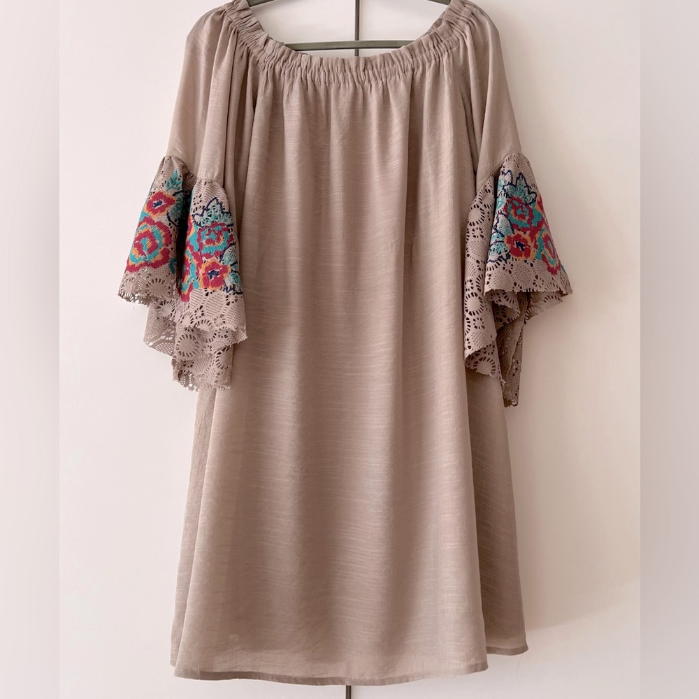 Gorgeous lined folk style dress  size 10